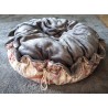 Rundes Bettchen mit Mandalas